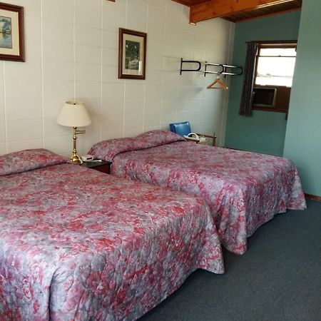 Huron Sands Motel And Restaurant Providence Bay Exteriör bild